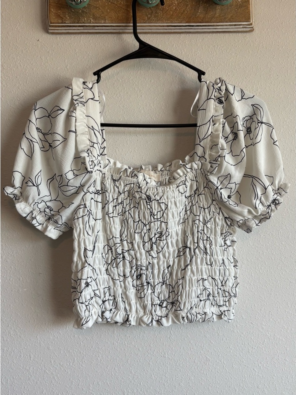 Monteau White Cropped Smocked Top with Black Floral Outline